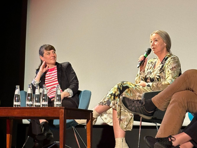 Podiumsdiskussion-Im-Prinzip-Familie_Frau-Schneider-spricht